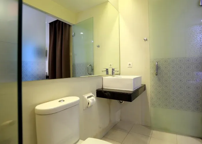 Reddoorz @ Istana Kuta Galeria كوتا